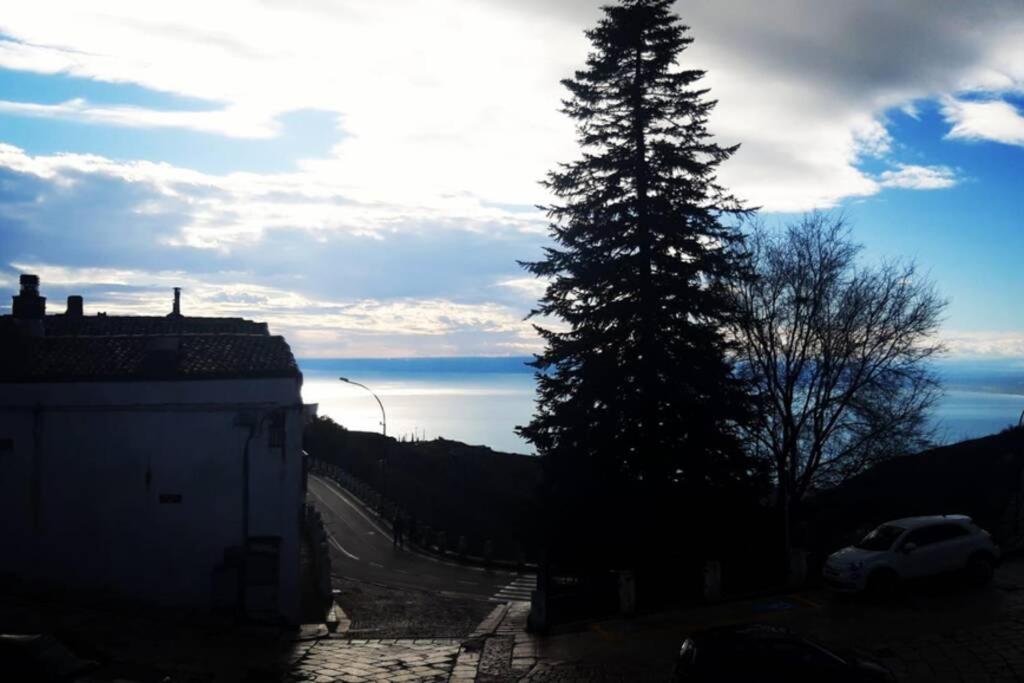 הוילה Monte SantʼAngelo Casa Isabella מראה חיצוני תמונה